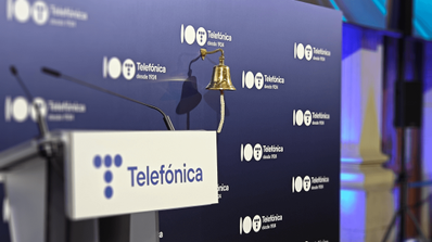 El logo de Telefónica en la Bolsa de Madrid