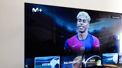 Lamine Yamal en la pantalla de Movistar Plus+