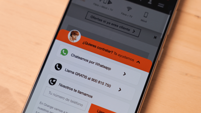 Imagen de un smartphone de Orange