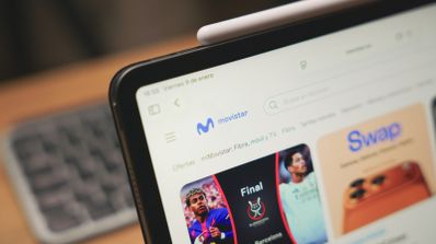 Imagen de una tablet de Movistar Plus+