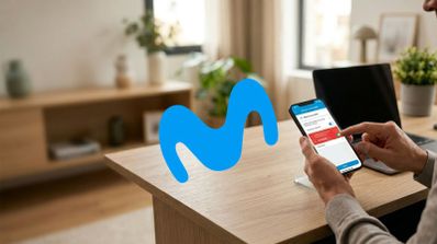 Una persona contactando con Movistar