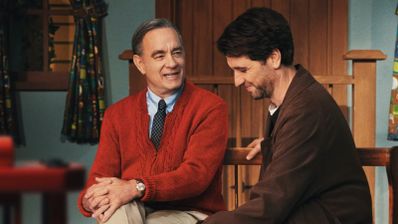 Tom Hanks con su coprotagonista en Un amigo extraordinario