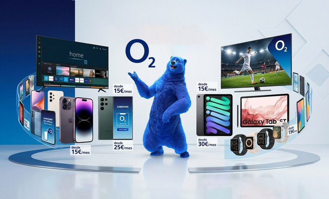 Oso azul de O2 rodeado de una selección de dispositivos electrónicos como smartphones, tabletas, relojes inteligentes y televisores con precios mensuales.