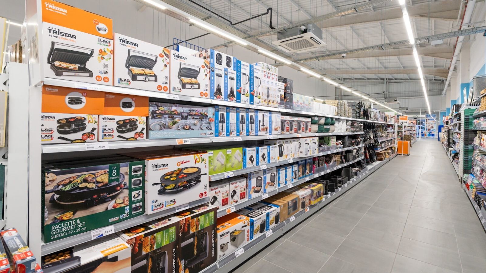 Tienda Action por dentro