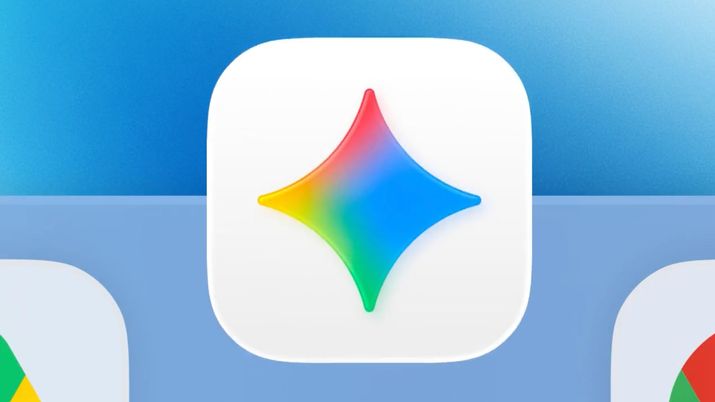 Icono de Google Gemini con forma de estrella de cuatro puntas degradada en colores sobre fondo azul.