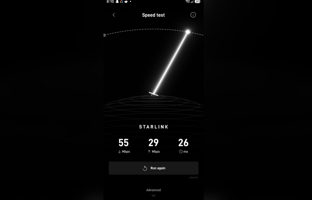Interfaz de la aplicación Starlink mostrando un test de velocidad con 55 Mbps de bajada, 29 Mbps de subida y 26 ms de latencia.
