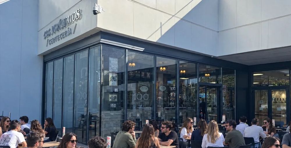 Terraza de un 100 Montaditos