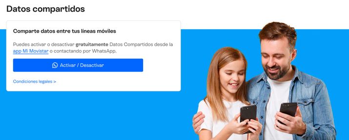 Panel de gestión de Datos Compartidos en la app Mi Movistar junto a un hombre y una niña usando sus teléfonos móviles.