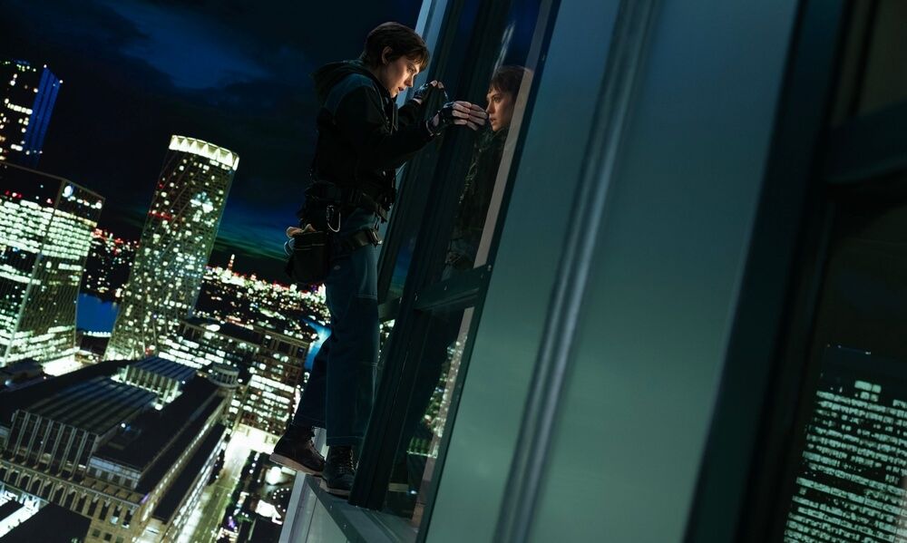 Una de las escenas de Cleaner: Rescate vertical
