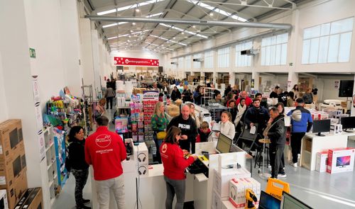 Interior de una tienda de Embargosalobestia