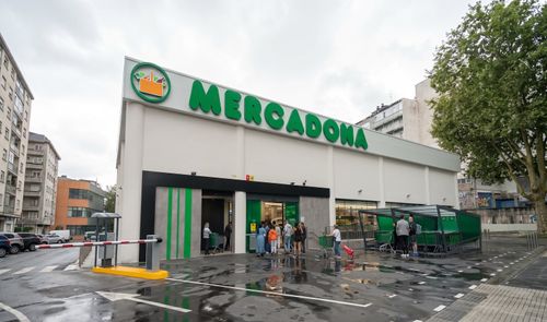 Fachada de un supermercado Mercadona, cadena que cerrará todos sus establecimientos en Cataluña durante la Diada del 11 de septiembre