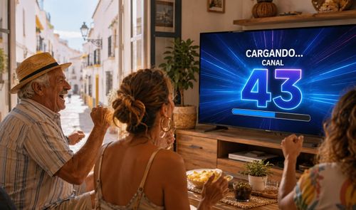 Una familia viendo la tele