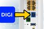 Logotipo de DIGI junto al panel trasero de conexiones de un router con puerto 10G WAN y LAN.
