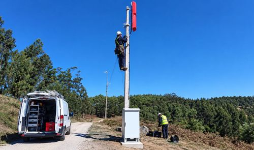 Uno de los repetidores instalados en Loiba