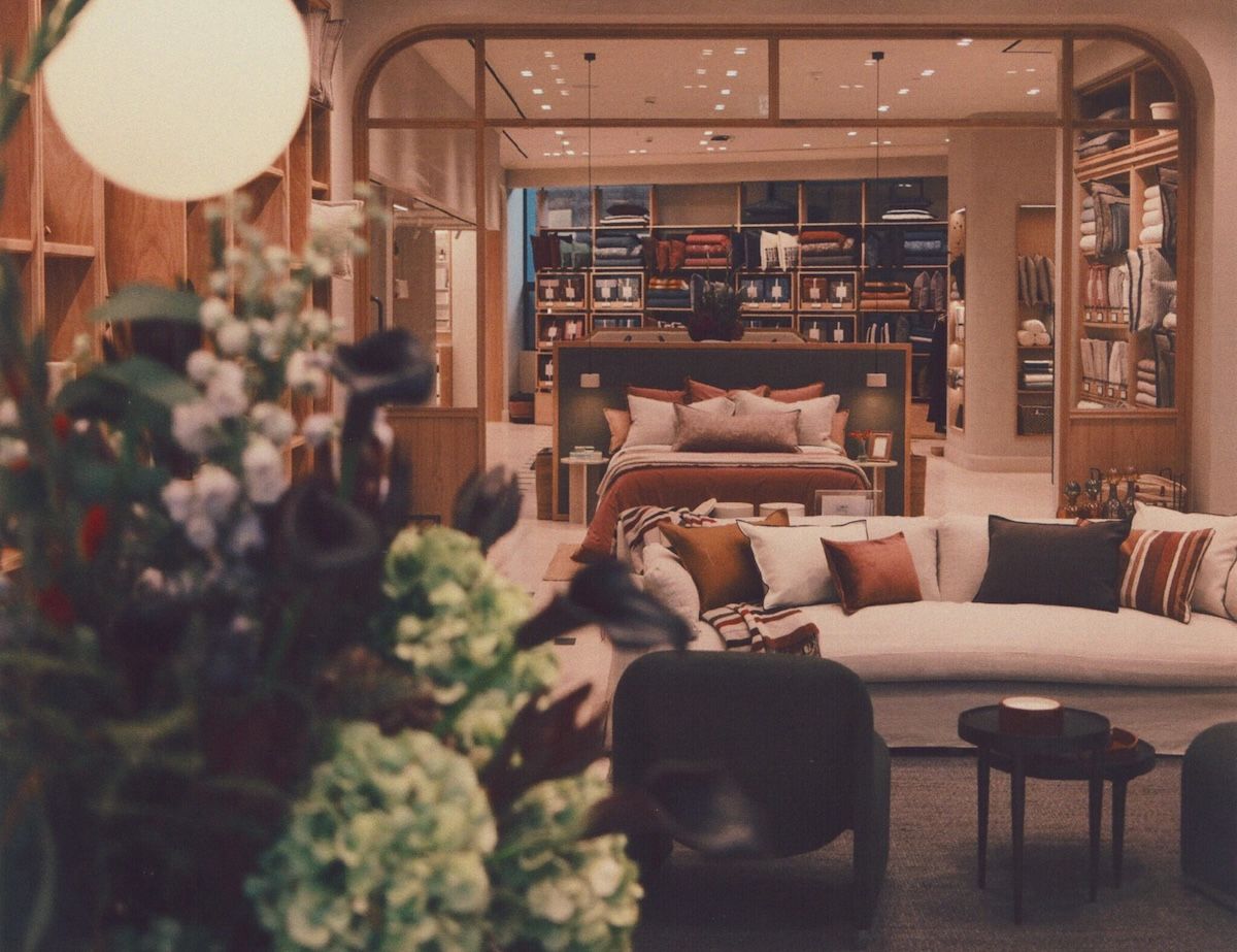 Interior de una tienda Mango Home