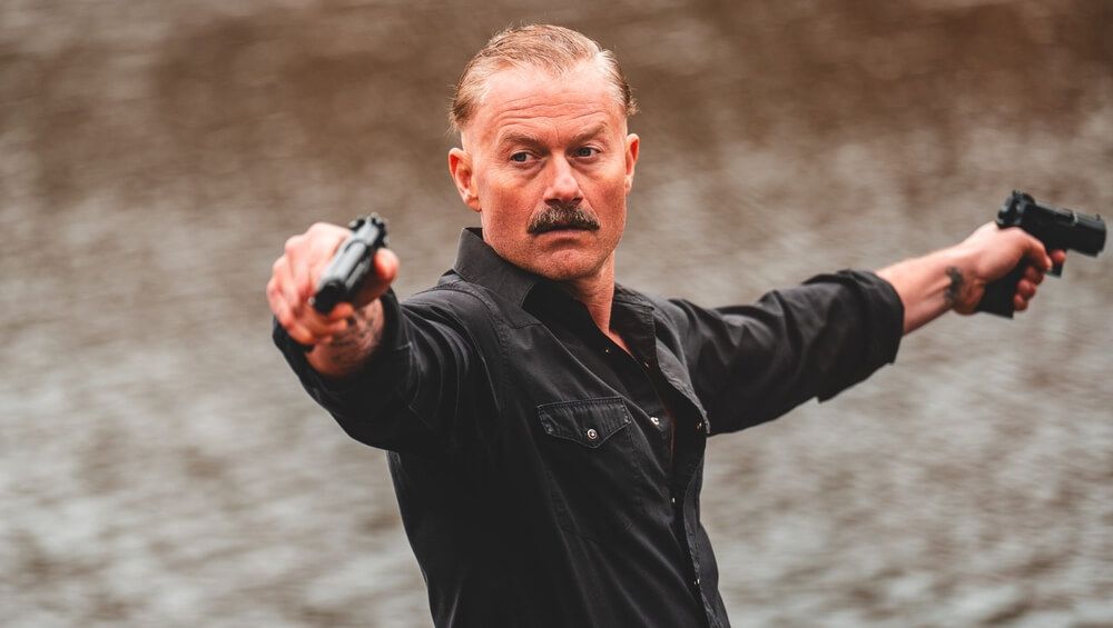 James Badge Dale en Métodos violentos