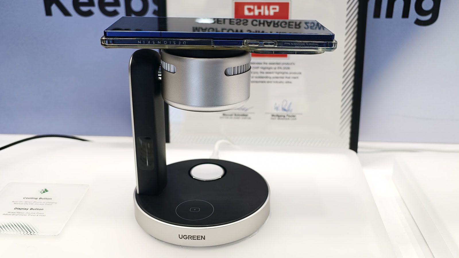 Soporte de carga UGREEN MagFlow Pro 3-in-1 | Foto ADSLZone