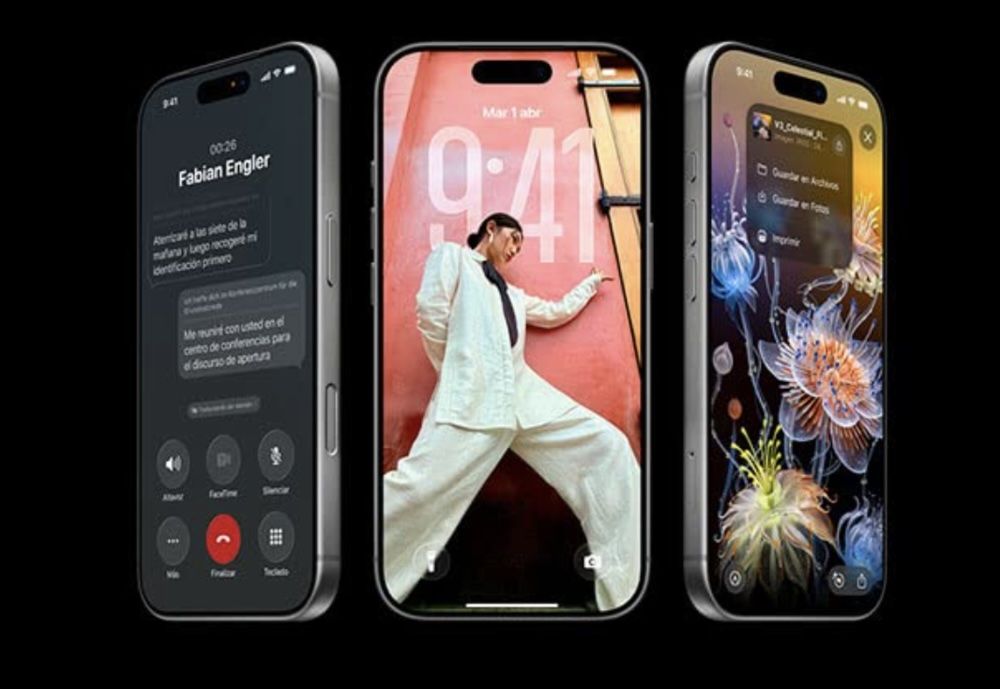 Módulo de cámaras traseras de un iPhone 17 Pro en color titanio anaranjado sobre fondo negro.