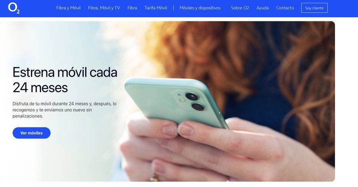 Interfaz de la página web de O2 donde se promociona la opción de renovar terminal móvil cada dos años.