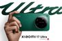 Mano sujetando en horizontal un Xiaomi 17 Ultra de color verde con gran módulo de cámaras circular Leica.