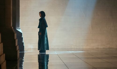 Una escena de Michelle Yeoh en Blade Runner 2099
