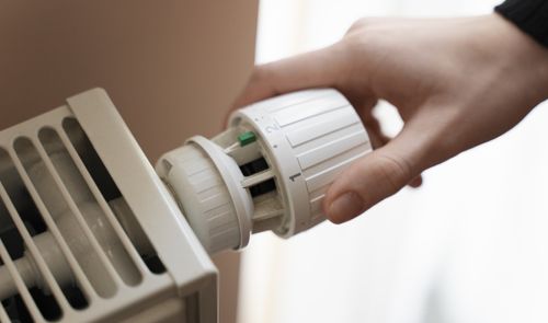 Radiador regulando la temperatura