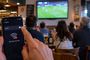 Bloqueando una señal WiFi en un bar