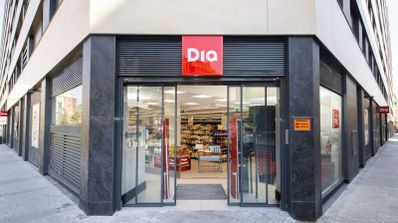 La entrada de una tienda de Dia