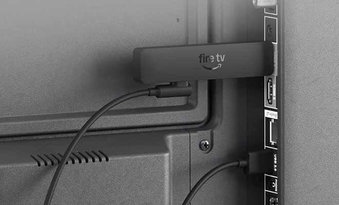 El Fire TV Stick HD conectado por HDMI
