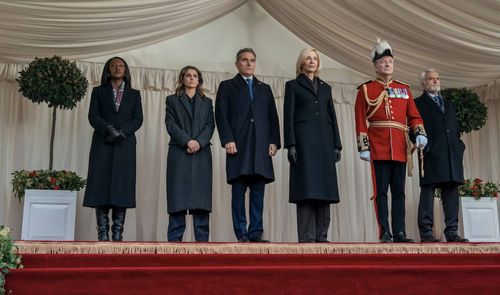 Los personajes de La diplomática