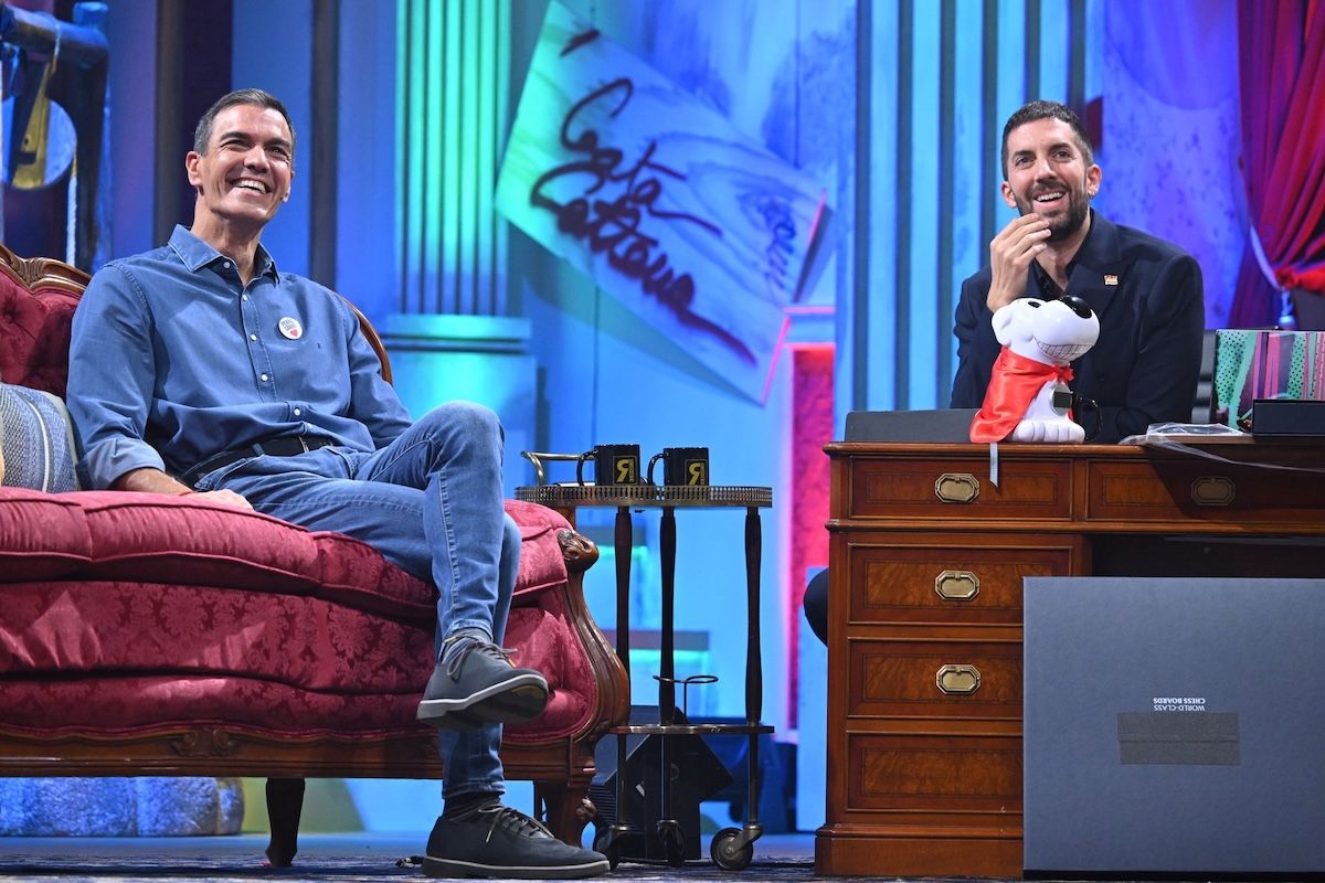 Pedro Sánchez y David Broncano, en La Revuelta