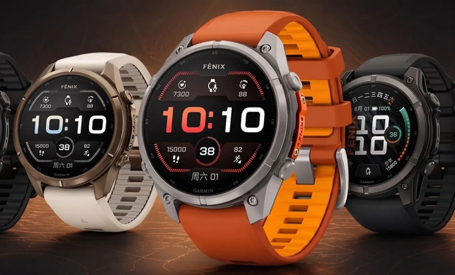 Tres relojes inteligentes Garmin Fenix 9 en diferentes colores con pantallas digitales mostrando métricas deportivas.