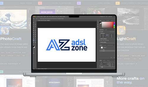 Interfaz de la aplicación de edición fotográfica PhotoCraft abierta en un ordenador portátil mostrando herramientas de diseño y un lienzo en blanco.