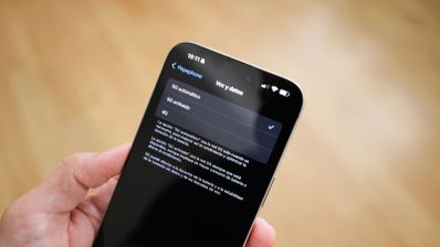 Menú de configuración de voz y datos en un smartphone con opciones de red 5G y 4G de Pepephone.