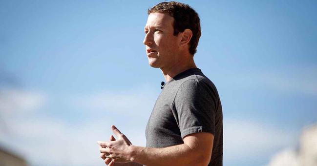 Ver noticia 'Mark Zuckerberg ha borrado sus chats en Messenger âpor si acasoâ'